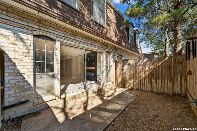 1045 Shook Avenue #145H Olmos Park, TX 78212